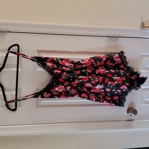 Shein 3XL rose patterned shorts romper